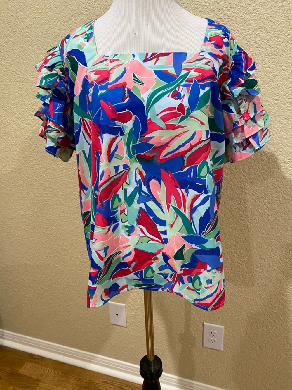 Square-Neck Floral Ruffle Sleeve Blouse - Pink & Blue